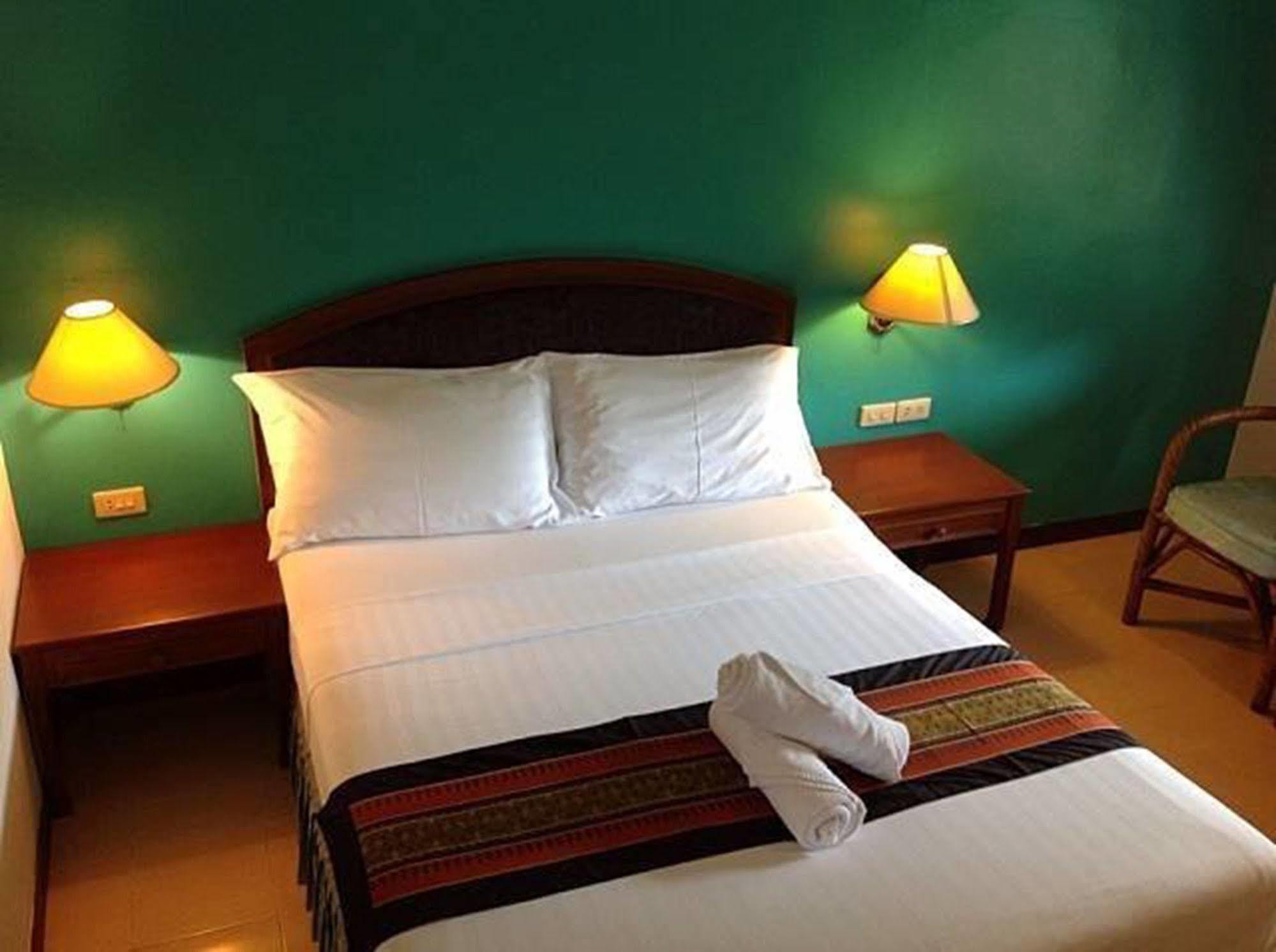 Hotel Inter House Kata Exterior foto